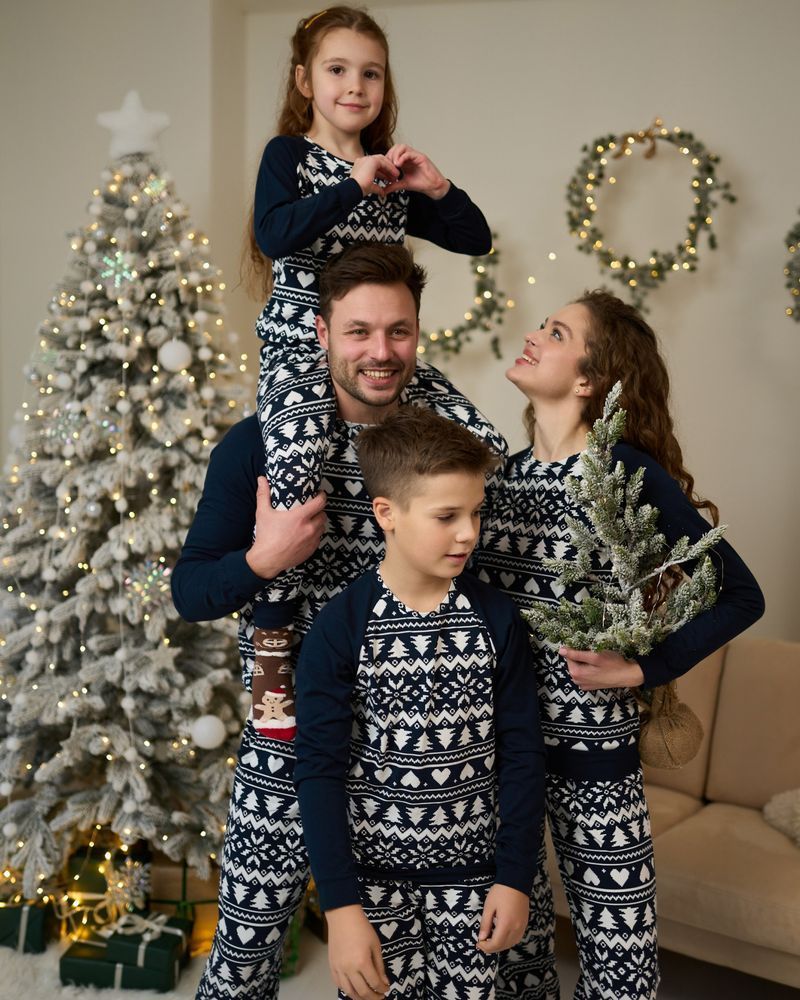 Дитяча піжама підліткова синя у зимовому принті, Family look, 128-134