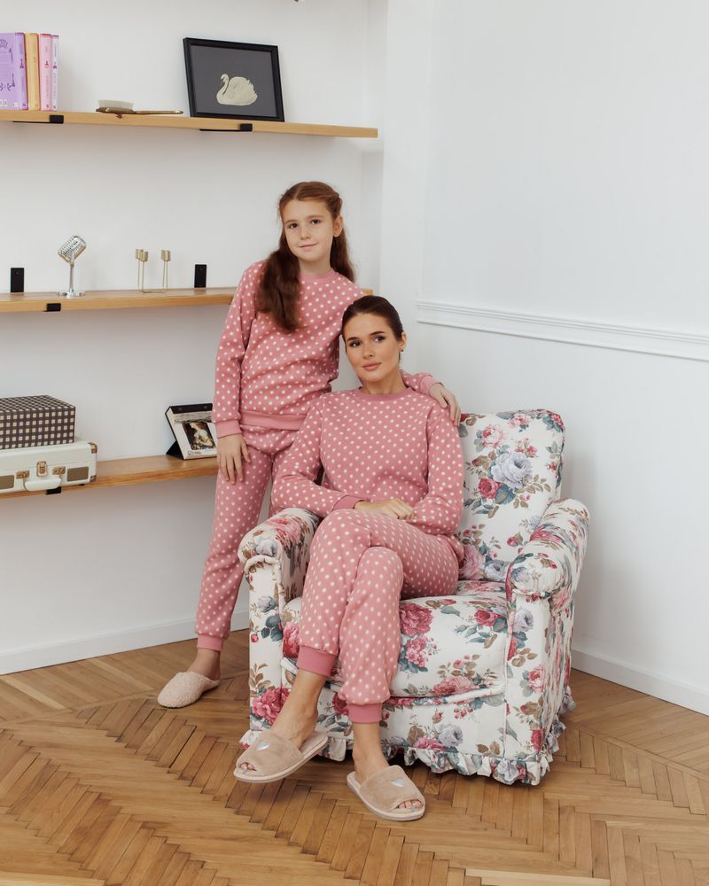 Дитяча флісова піжама для дівчинки в горох, Family look мама і донька, 110-116